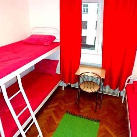 Hostel Kreshatik Kiev Exterior photo